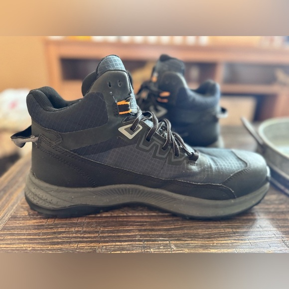 Ariat Outpace Shift Mid Composite Toe Work Shoe Size 11.5 main image 6